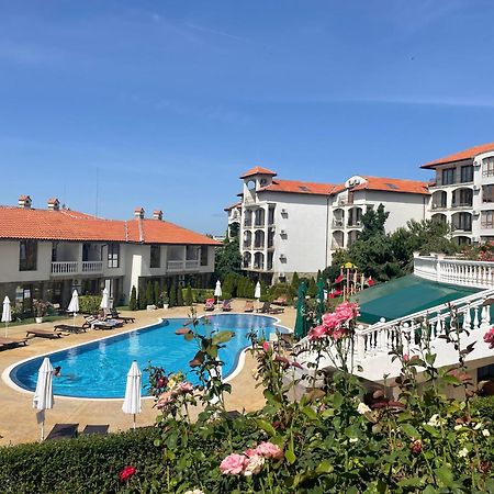 Triumph Holiday Village Sveti Vlas Exterior foto