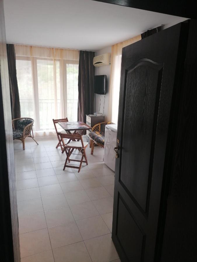 Triumph Holiday Village Sveti Vlas Exterior foto