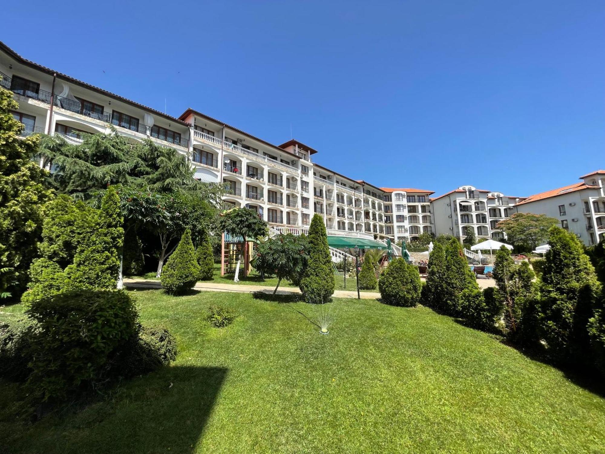 Triumph Holiday Village Sveti Vlas Exterior foto