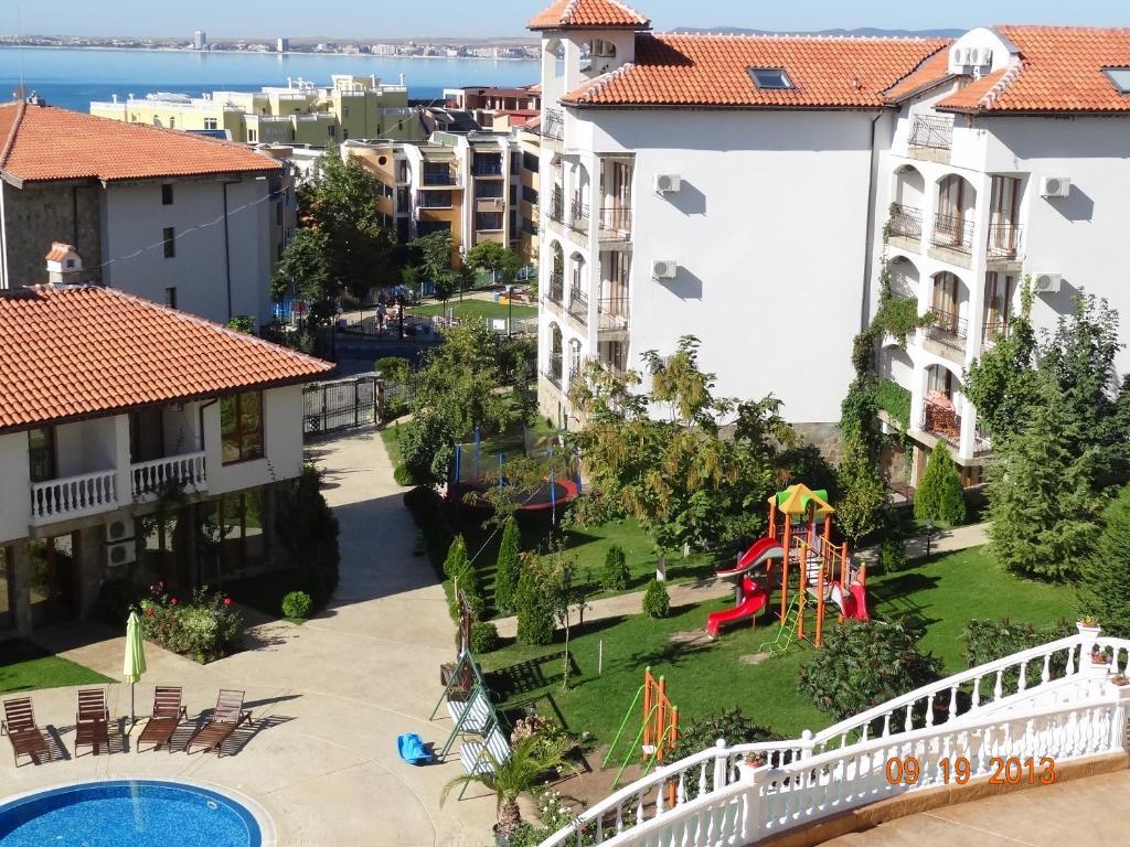 Triumph Holiday Village Sveti Vlas Exterior foto